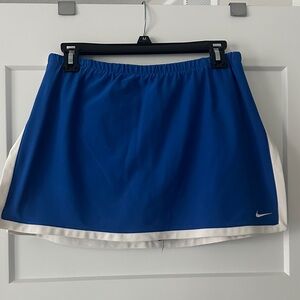 Nike Women's Blue and White Skort